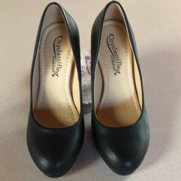 🌸New Black Heels..NWOT - Picture 4 of 7